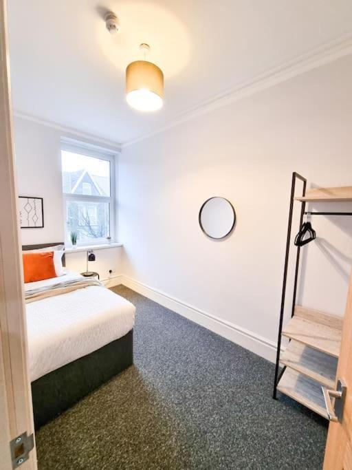Stunning Flat Close To Beach Swansea Exterior foto